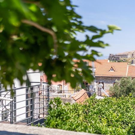 Spacious Home With Yard, Mytilene Lesvos Екстериор снимка