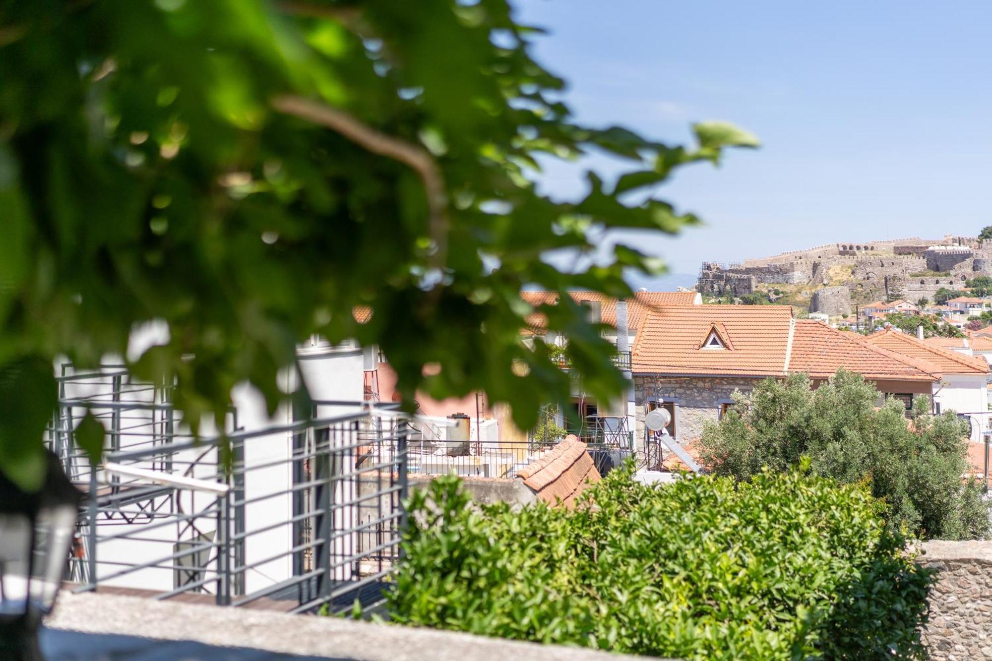 Spacious Home With Yard, Mytilene Lesvos Екстериор снимка