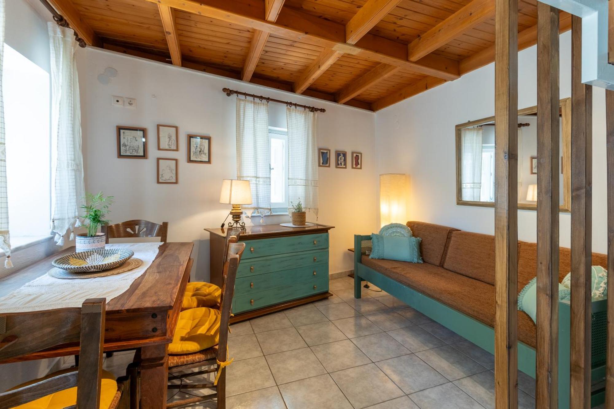 Spacious Home With Yard, Mytilene Lesvos Екстериор снимка
